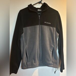 Columbia Two-Tone Black and Gray Mountain Fleece Jacket Size Medium